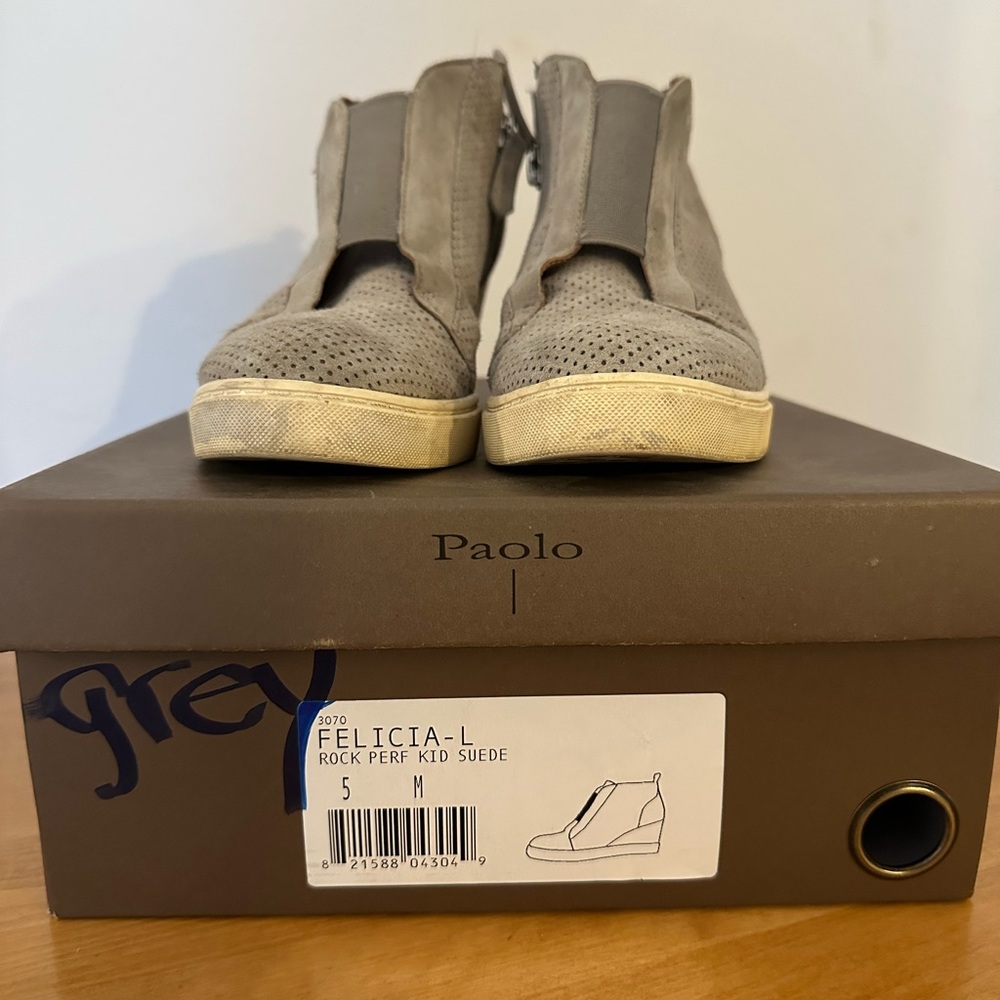 Paolo Grey Suede Sneakers
